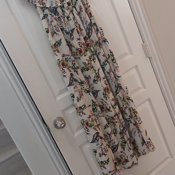 Meli + Eve  jumper with Flowers Designed  Large - Picture 3 of 12